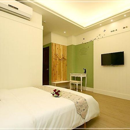 Bear Giant Castle Apartment เมืองฮวาเหลียน ภายนอก รูปภาพ