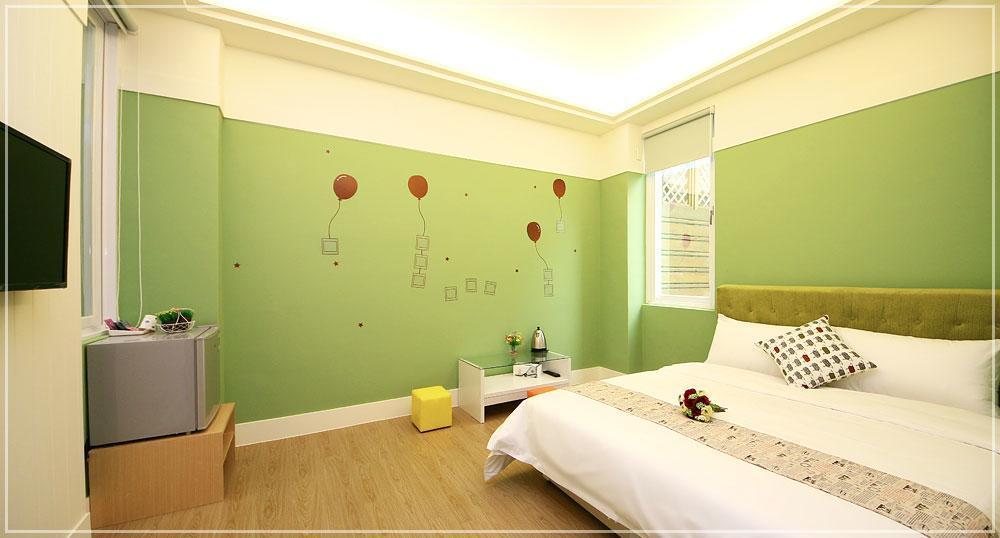 Bear Giant Castle Apartment เมืองฮวาเหลียน ภายนอก รูปภาพ