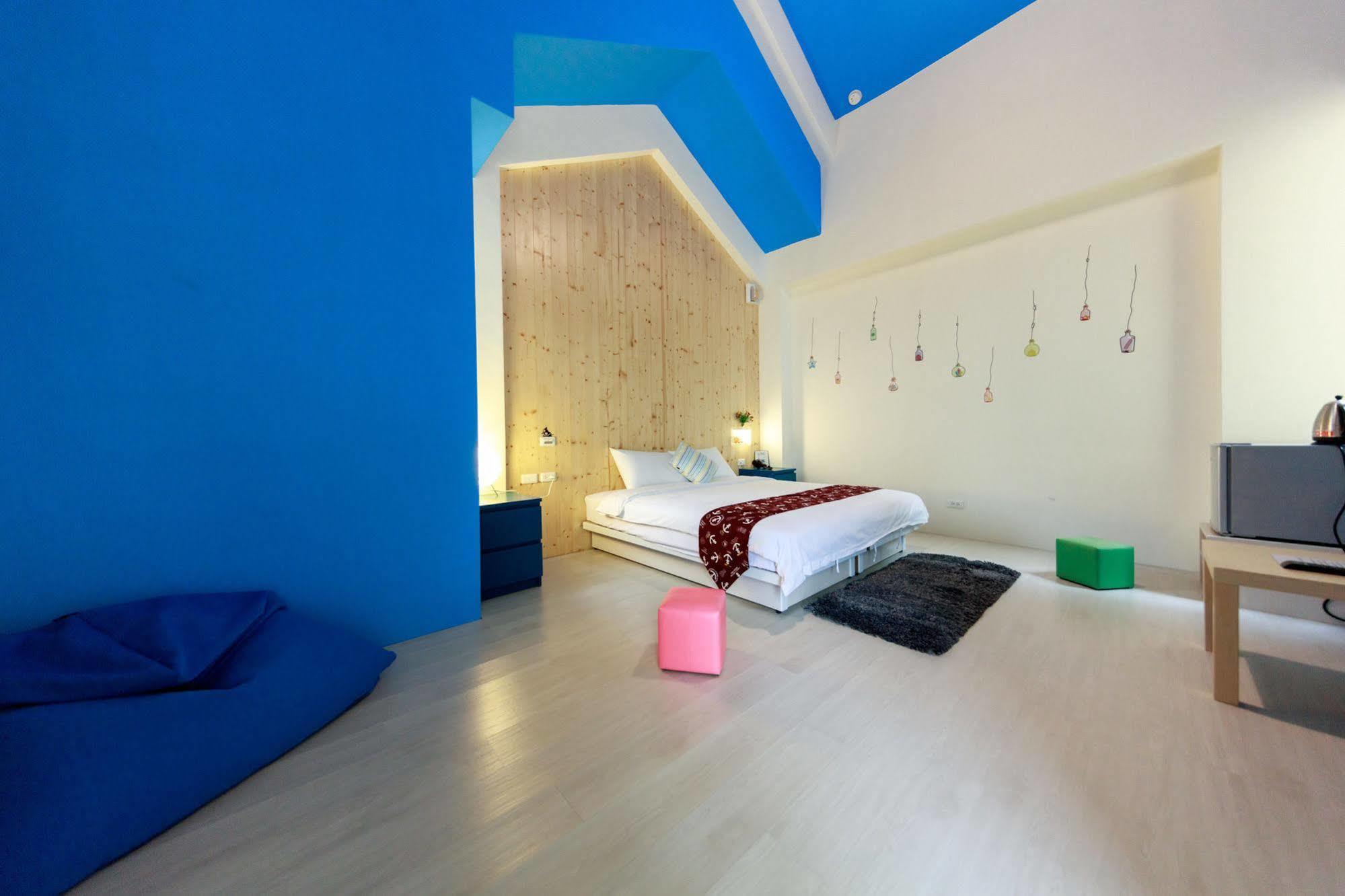 Bear Giant Castle Apartment เมืองฮวาเหลียน ภายนอก รูปภาพ