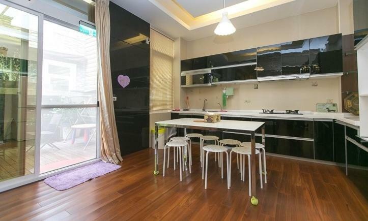 Bear Giant Castle Apartment เมืองฮวาเหลียน ภายนอก รูปภาพ