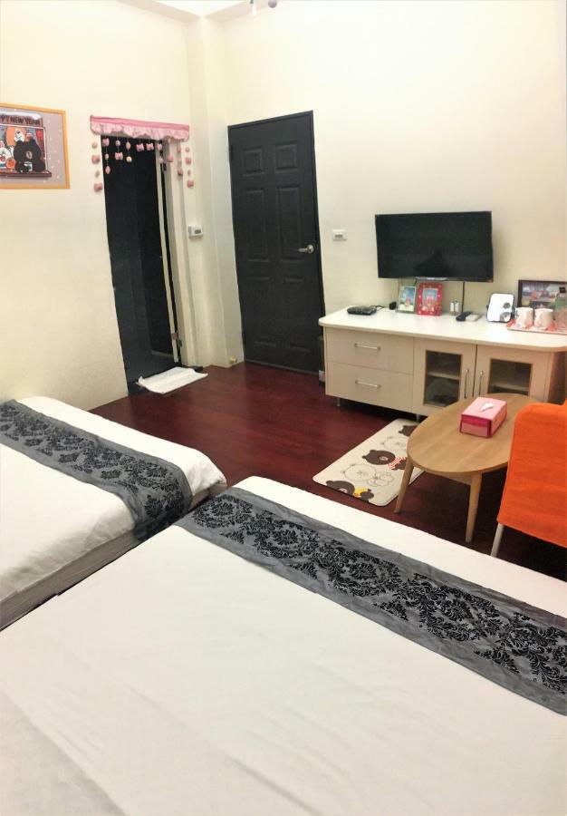 Bear Giant Castle Apartment เมืองฮวาเหลียน ภายนอก รูปภาพ